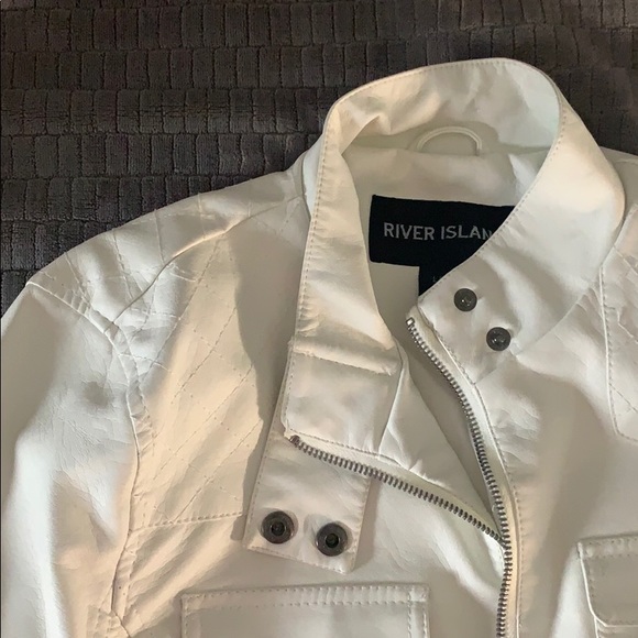 White jacket - Picture 4 of 4